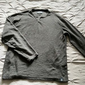 Lucky Henley size L